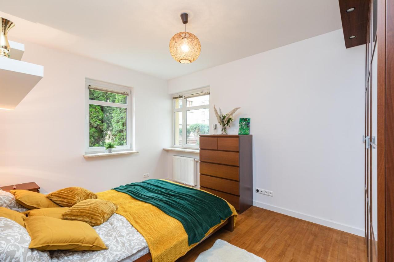 Superapart Wilanowska 7, "Pet-Friendly With Elevator & Parking" Apartment Warsaw Exterior photo